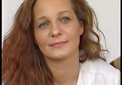 Una chica muy videos xxxde japonesas peluda juega con su coño