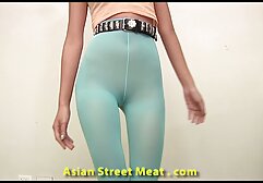 Un incesto videos japones experimentado MILF con la enorme par de tetas folla la joven semental