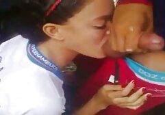 Ebony babe Donna Red obtiene su coño mojado martillado follando con madre japonesa duro